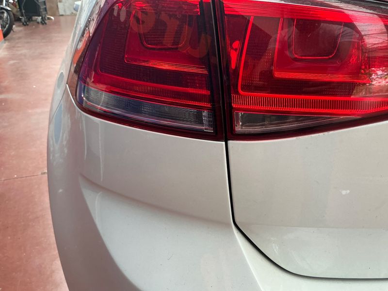 Volkswagen Golf VII 2.0 TDI Comfortline BlueMotion Tech 2015 – снимка 34