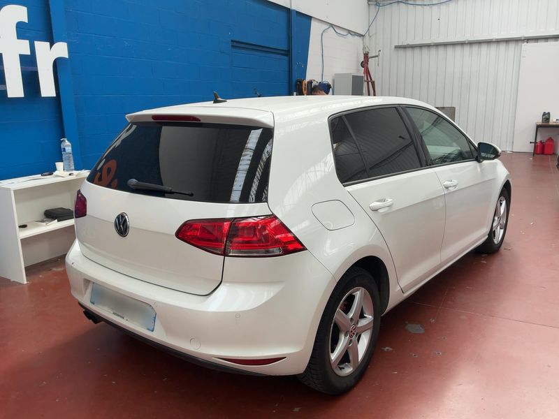 Volkswagen Golf VII 2.0 TDI Comfortline BlueMotion Tech 2015 – снимка 8