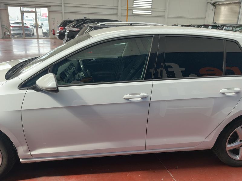Volkswagen Golf VII 2.0 TDI Comfortline BlueMotion Tech 2015 – снимка 4