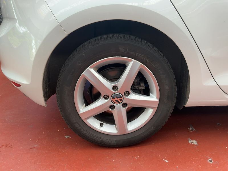 Volkswagen Golf VII 2.0 TDI Comfortline BlueMotion Tech 2015 – снимка 9