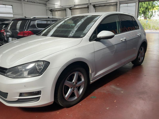 Volkswagen Golf VII 2.0 TDI Comfortline BlueMotion Tech 2015 – снимка 2