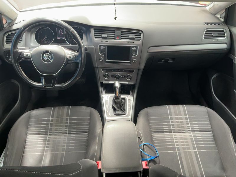 Volkswagen Golf VII 2.0 TDI Comfortline BlueMotion Tech 2015 – снимка 17