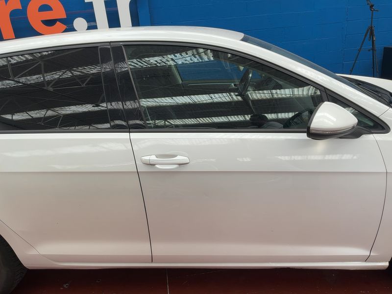 Volkswagen Golf VII 2.0 TDI Comfortline BlueMotion Tech 2015 – снимка 10