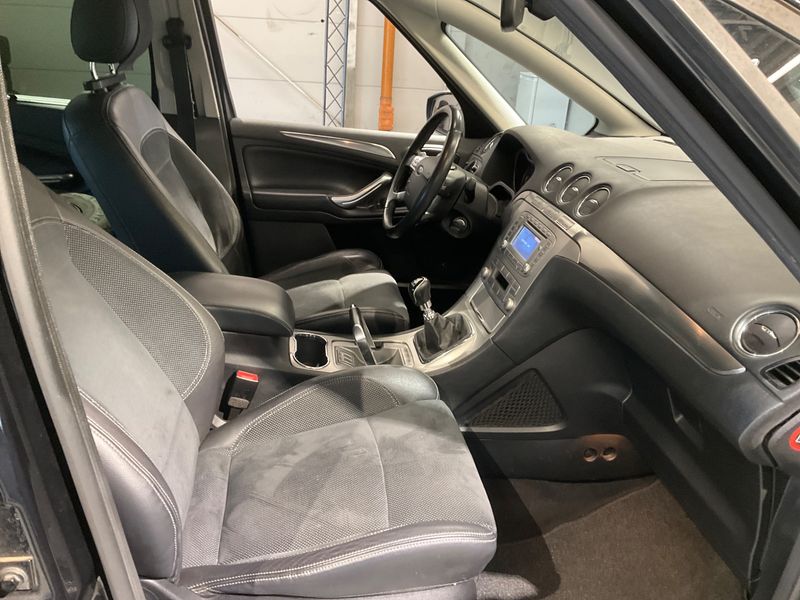 Ford S-Max 2.2 TDCi Titanium 2008 – снимка 3