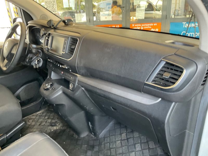 Citroen Jumpy 2.0 Blue-HDi Feel M 2020 – снимка 25