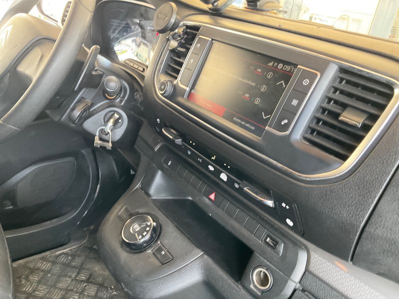 Citroen Jumpy 2.0 Blue-HDi Feel M 2020 – снимка 31