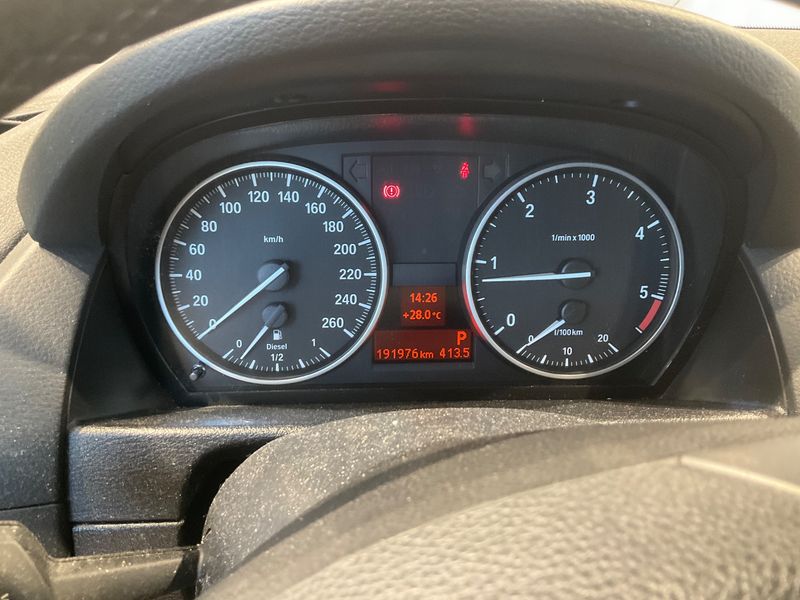 BMW X1 xDrive 18d 2011 – снимка 19