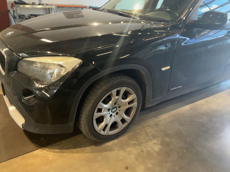 BMW X1 xDrive 18d 2011 – снимка 2
