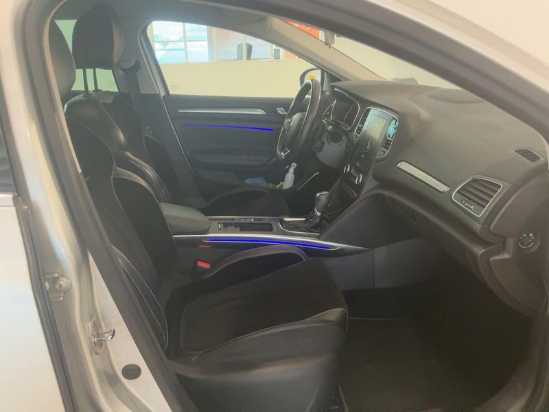 Renault Megane 1.5 dCi Energy Intens 2016 – снимка 16