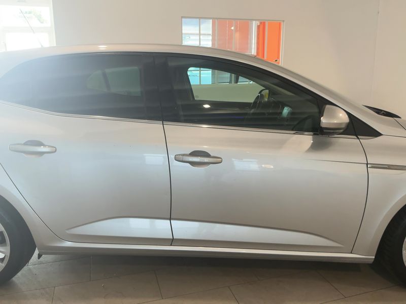 Renault Megane 1.5 dCi Energy Intens 2016 – снимка 10