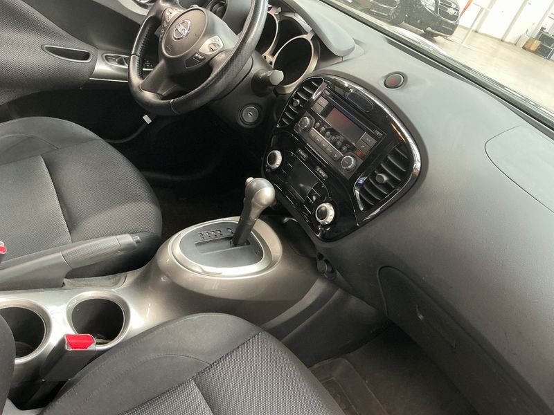 Nissan Juke 1.6 Acenta 2013 – снимка 28