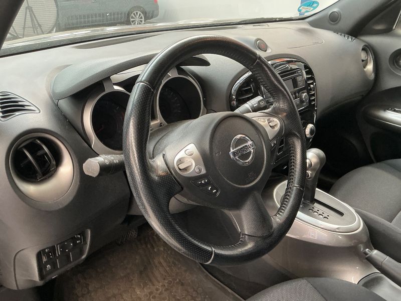 Nissan Juke 1.6 Acenta 2013 – снимка 31