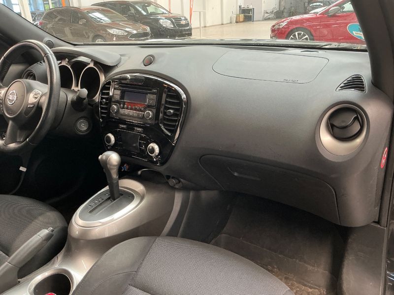 Nissan Juke 1.6 Acenta 2013 – снимка 29