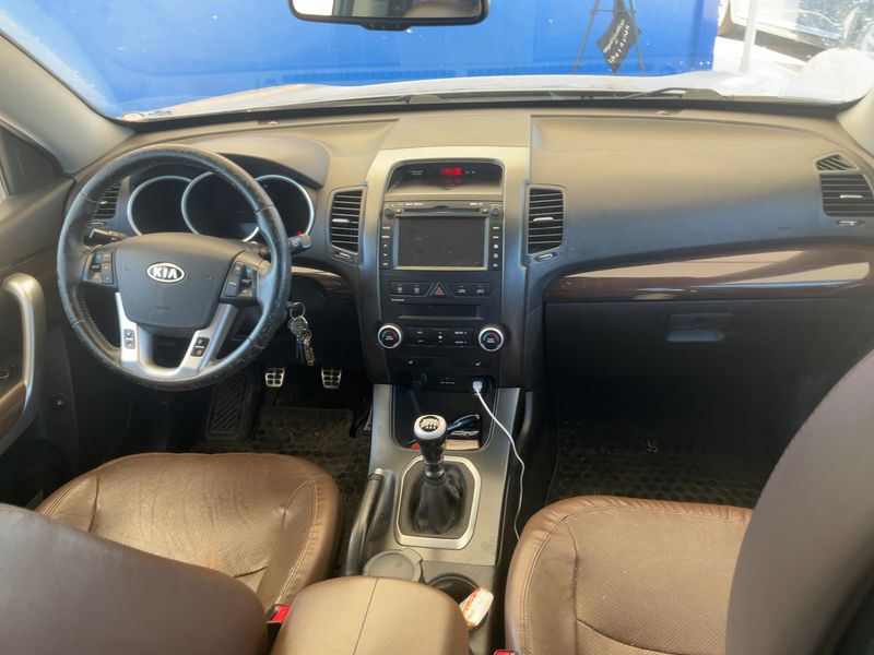 Kia Sorento 2.2 CRDi Spirit 4WD 2012 – снимка 17
