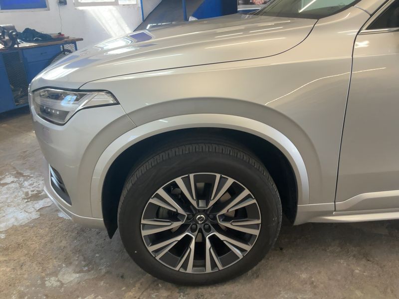Volvo XC90 2.0 B5 Mild-Hybrid Momentum Business AWD 2022 – снимка 2