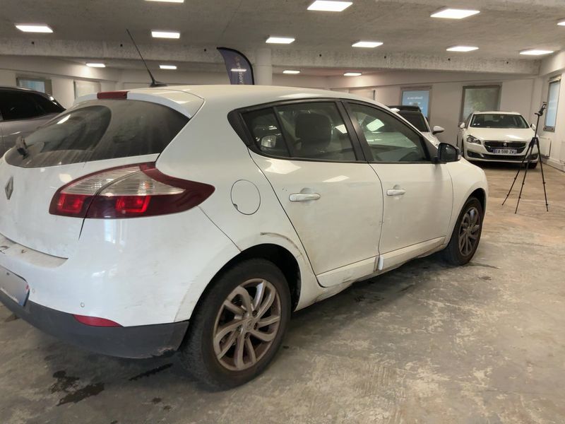Renault Megane 1.5 dCi Zen 2014 – снимка 8
