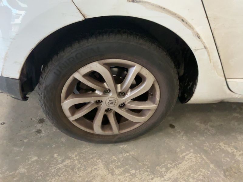 Renault Megane 1.5 dCi Zen 2014 – снимка 9