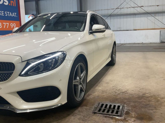 Mercedes-Benz C-Klasse C 180 CGI T AMG Line 2018 – снимка 2