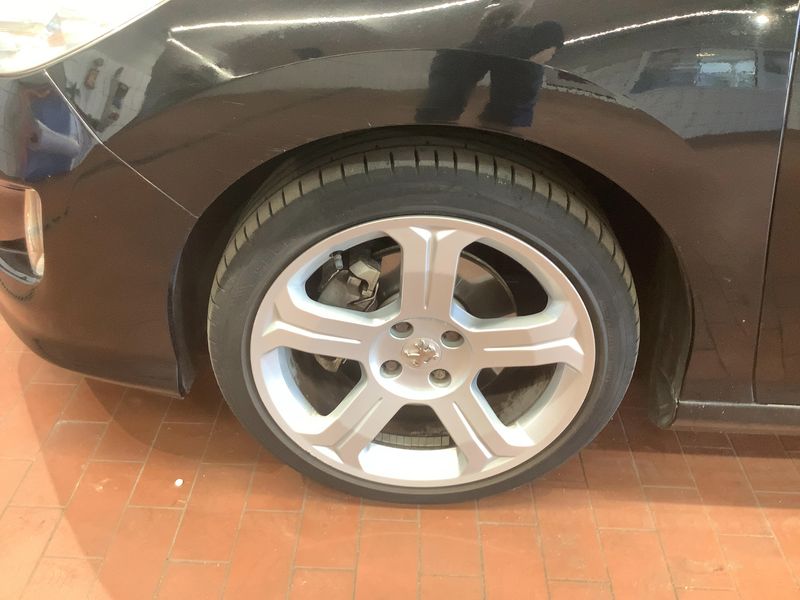 Peugeot 308 2.0 HDi Platinum 2010 – снимка 3