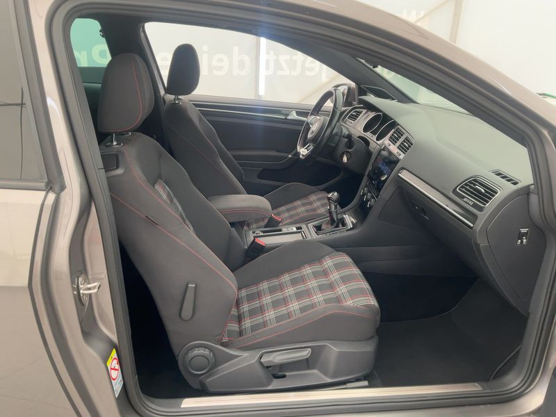 Volkswagen Golf VII 2.0 TFSI GTI "Performance" BlueMotion Tech 2014 – снимка 16