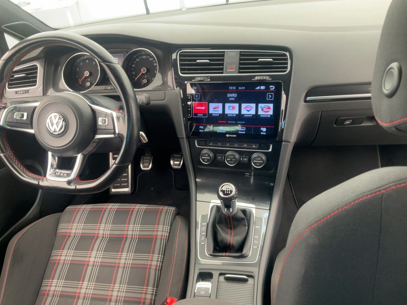 Volkswagen Golf VII 2.0 TFSI GTI "Performance" BlueMotion Tech 2014 – снимка 17