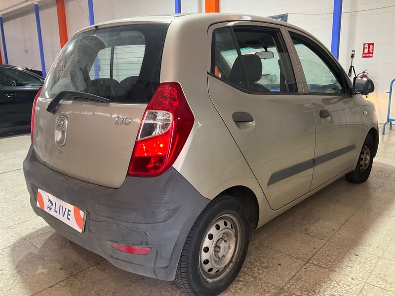 Hyundai i10 1.1 Classic 2012 – снимка 2