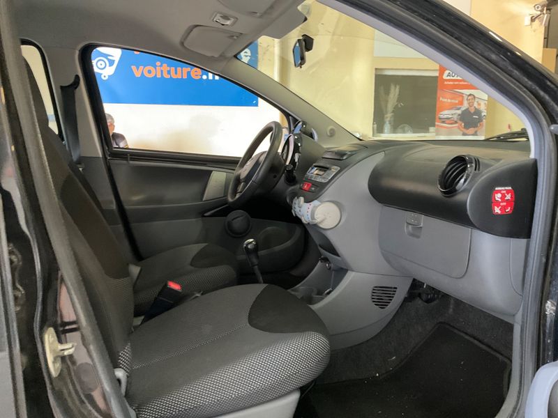 Toyota Aygo 1.0 Connect Sport 2011 – снимка 3