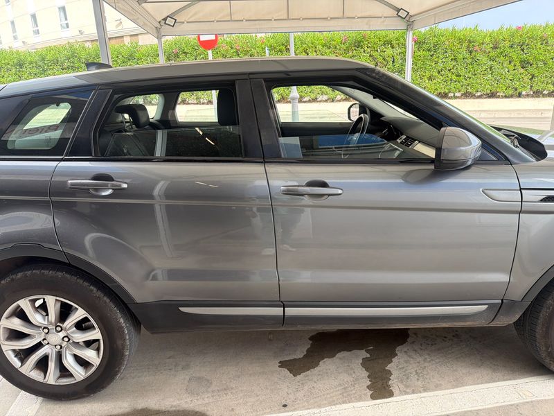 Land Rover Evoque 2.0 Td4 Pure 2018 – снимка 10