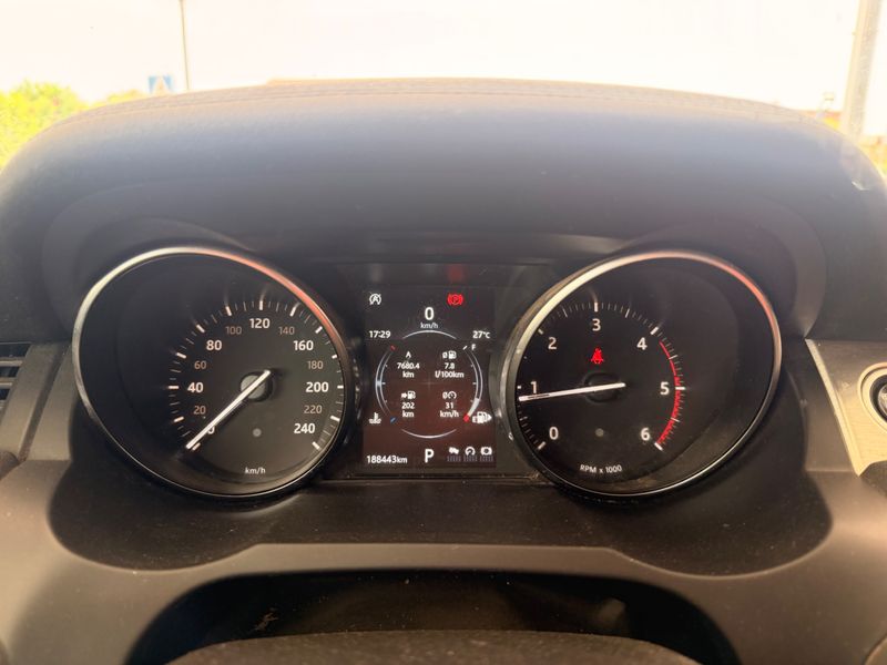 Land Rover Evoque 2.0 Td4 Pure 2018 – снимка 18