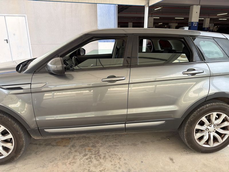 Land Rover Evoque 2.0 Td4 Pure 2018 – снимка 4