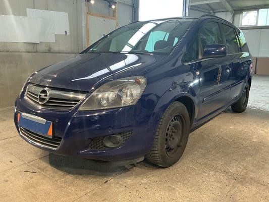 Opel Zafira 1.6 Design Edition 2011 – снимка 1