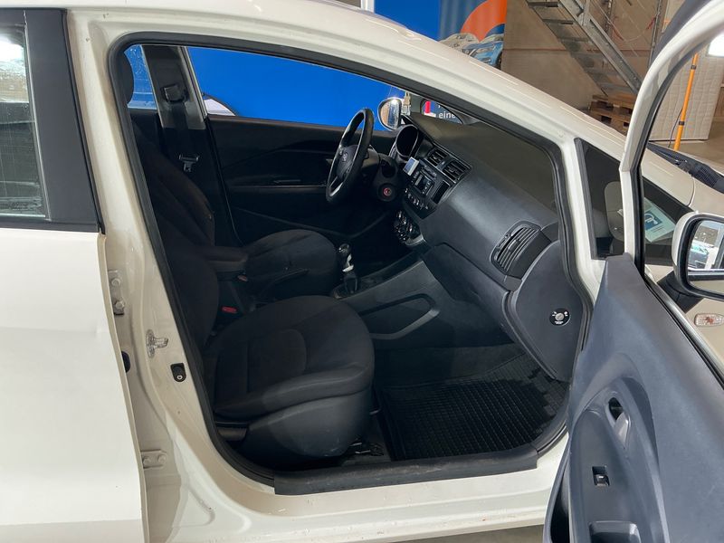 Kia Rio 1.1 CRDi Cool 2012 – снимка 3