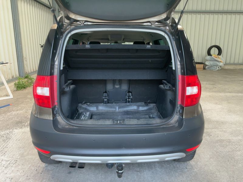Skoda Yeti 2.0 TDI Adventure 4x4 2013 – снимка 15