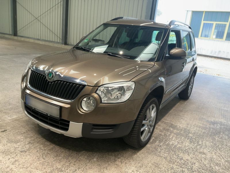 Skoda Yeti 2.0 TDI Adventure 4x4 2013 – снимка 1