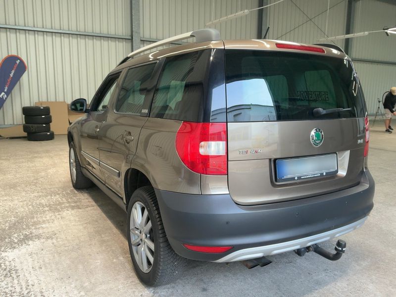 Skoda Yeti 2.0 TDI Adventure 4x4 2013 – снимка 6