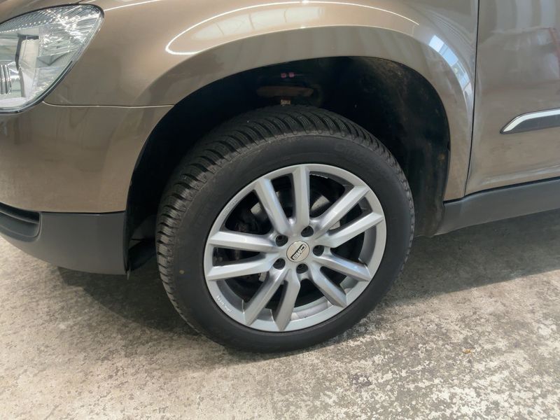 Skoda Yeti 2.0 TDI Adventure 4x4 2013 – снимка 3