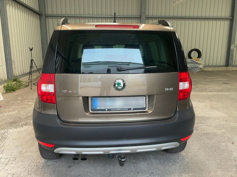 Skoda Yeti 2.0 TDI Adventure 4x4 2013 – снимка 7