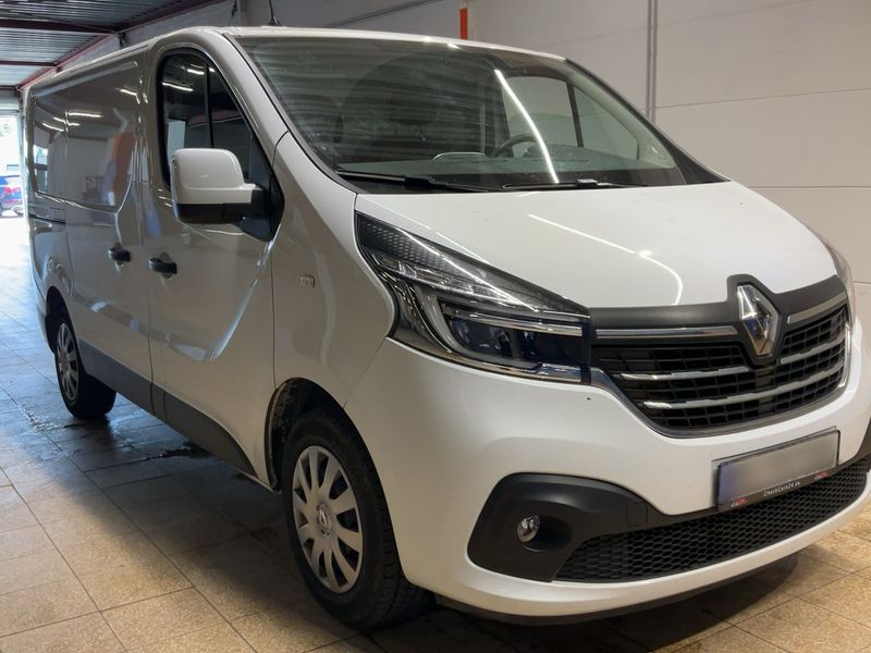 Renault Trafic 1.6 dCi Energy L1H2 2,9t Komfort 2021 – снимка 12