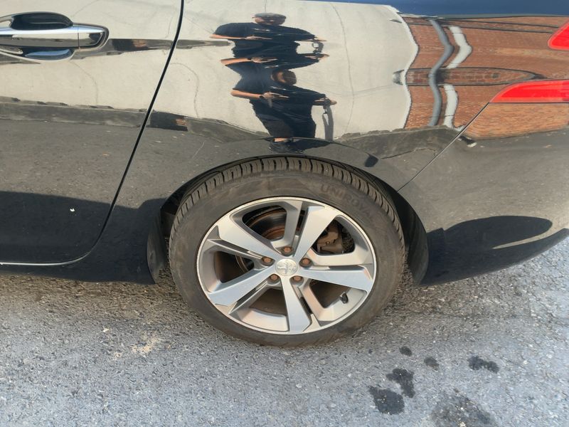 Peugeot 308 1.6 e-HDi Allure 2014 – снимка 5