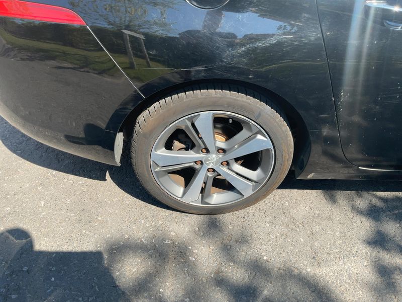 Peugeot 308 1.6 e-HDi Allure 2014 – снимка 9