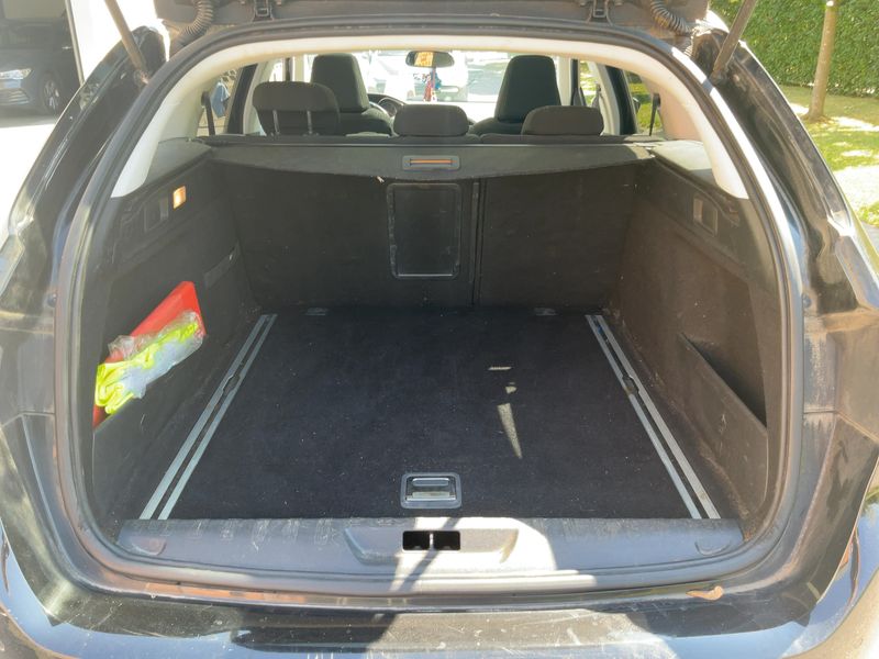 Peugeot 308 1.6 e-HDi Allure 2014 – снимка 15