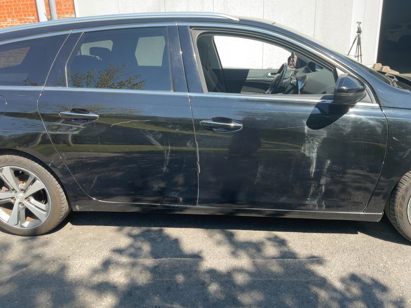 Peugeot 308 1.6 e-HDi Allure 2014 – снимка 10