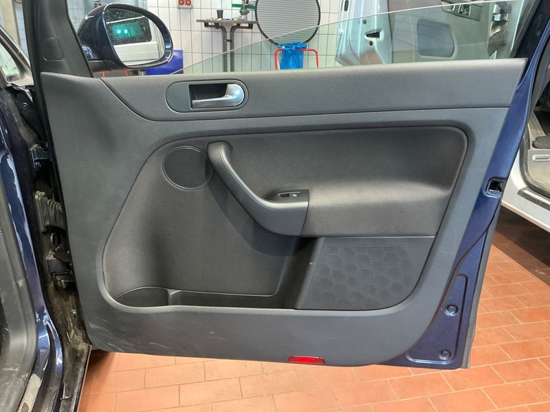 Volkswagen Golf VI Plus 1.2 TSI Life BlueMotion Tech 2014 – снимка 24