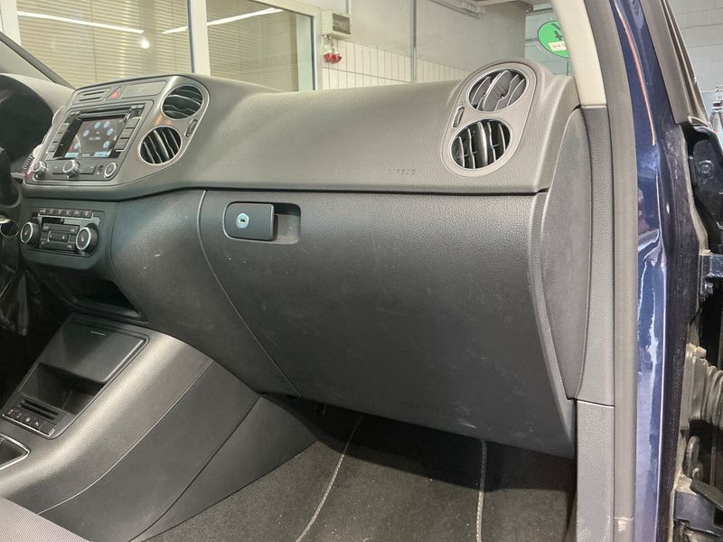 Volkswagen Golf VI Plus 1.2 TSI Life BlueMotion Tech 2014 – снимка 25
