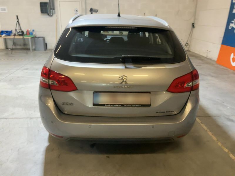 Peugeot 308 1.2 e-THP Active 2015 – снимка 7