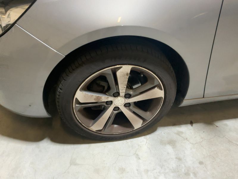 Peugeot 308 1.2 e-THP Active 2015 – снимка 3