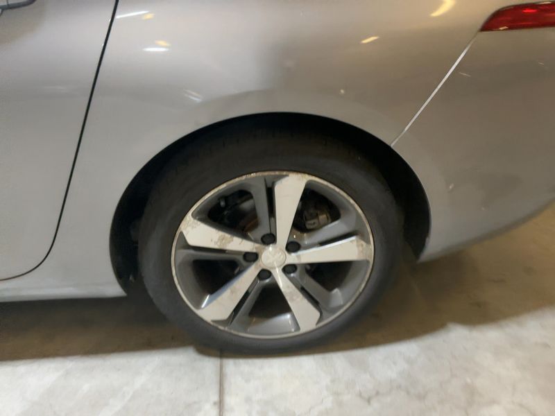 Peugeot 308 1.2 e-THP Active 2015 – снимка 5