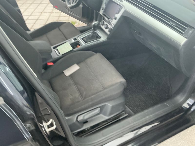 Volkswagen Passat 2.0 TDI Comfortline BlueMotion Tech 2015 – снимка 26