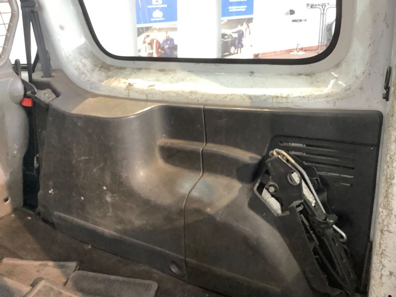 Renault Kangoo 1.5 dCi Rapid Maxi Extra Doppelkabine 2011 – снимка 47