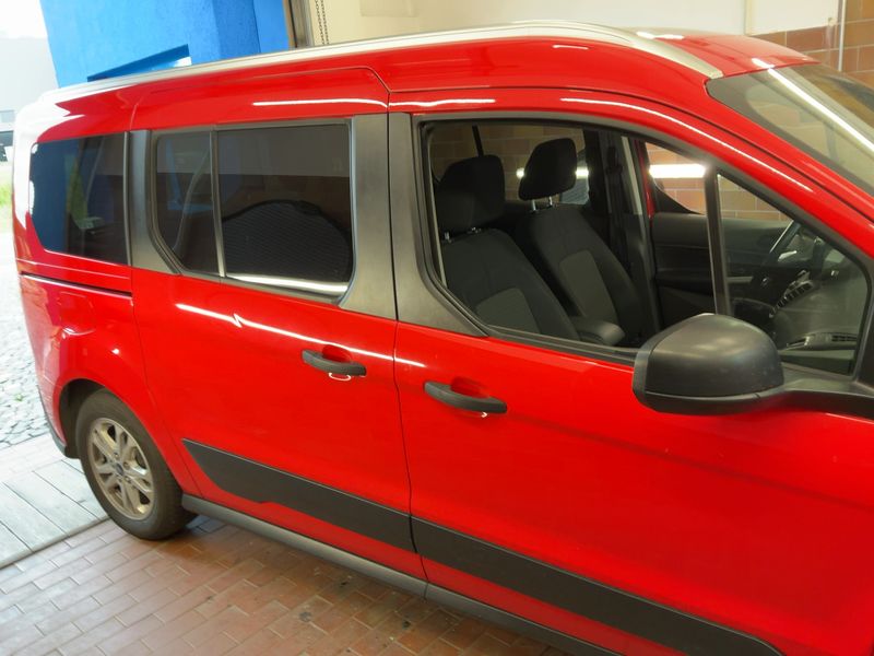 Ford Grand Tourneo Connect 1.5 TDCi EcoBlue Trend 2018 – снимка 10